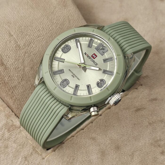 ساعت مچی نیوی فورس مدل nf-7103